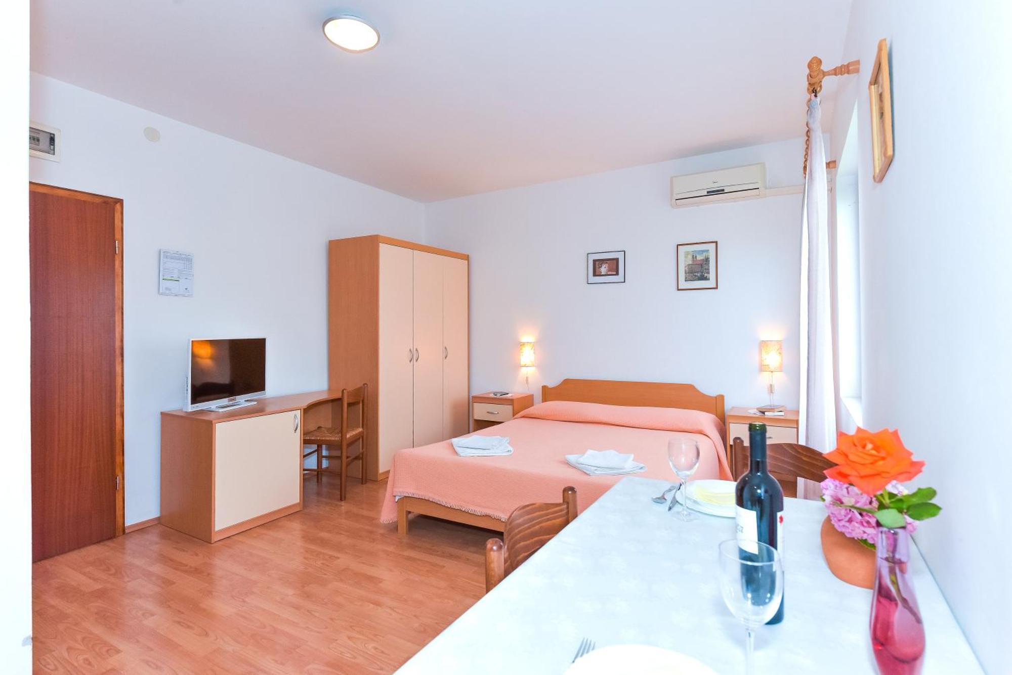 Apartments Adria 比奥格勒·纳·莫鲁 客房 照片